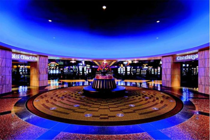 Talking Stick Resort bar