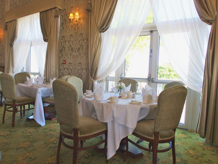 Glenlo Abbey Hotel and Golf Course
