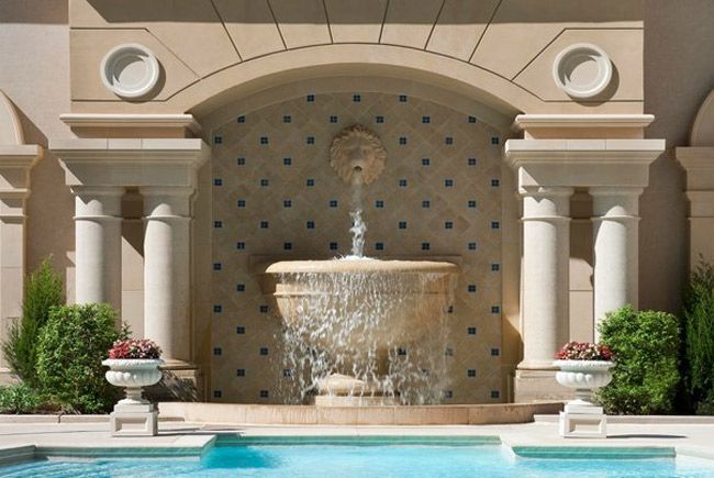 The Fountain at The Pool Piazza