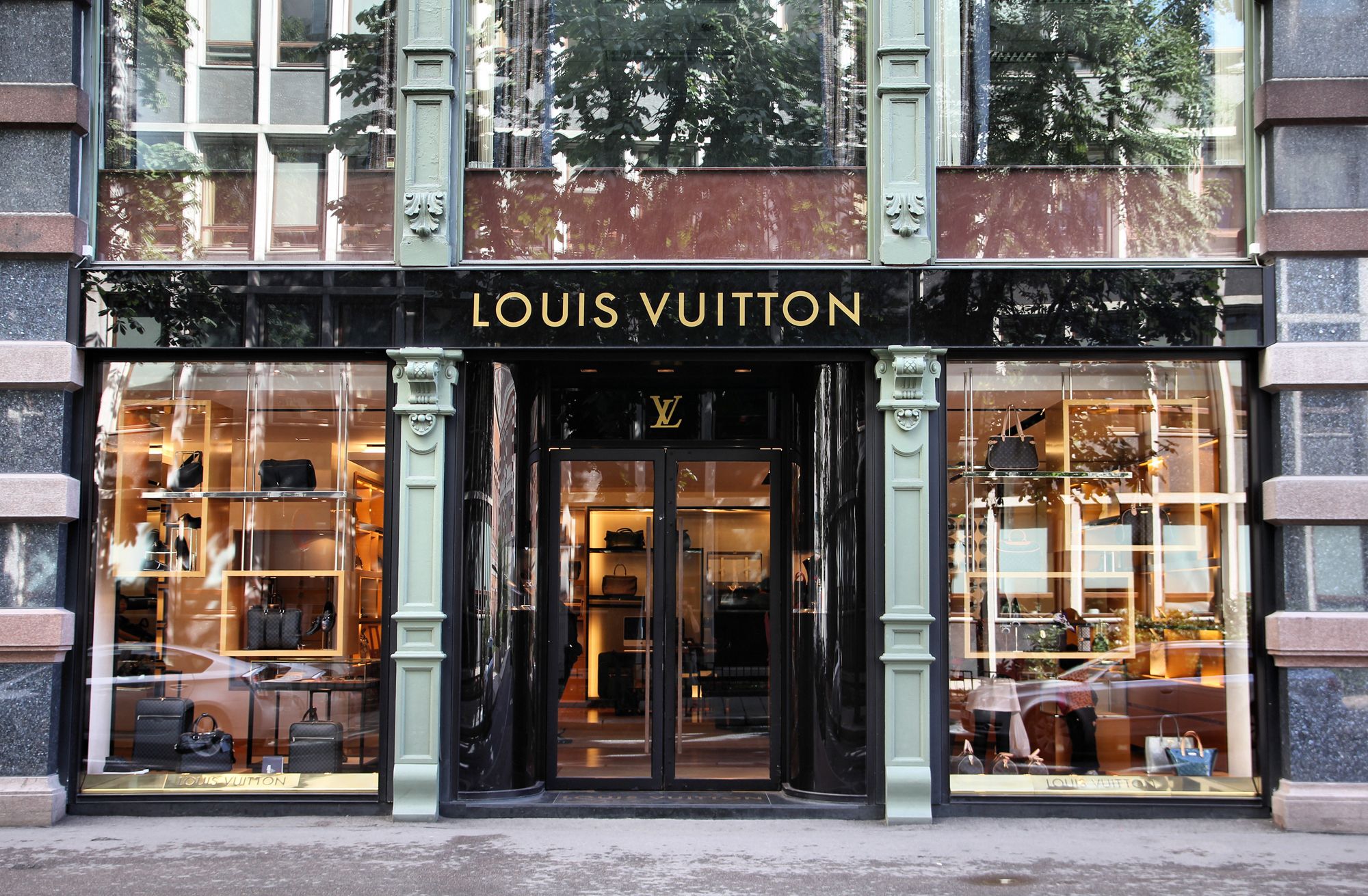 LVMH, Catterton & Groupe Arnault Private Equity Firm