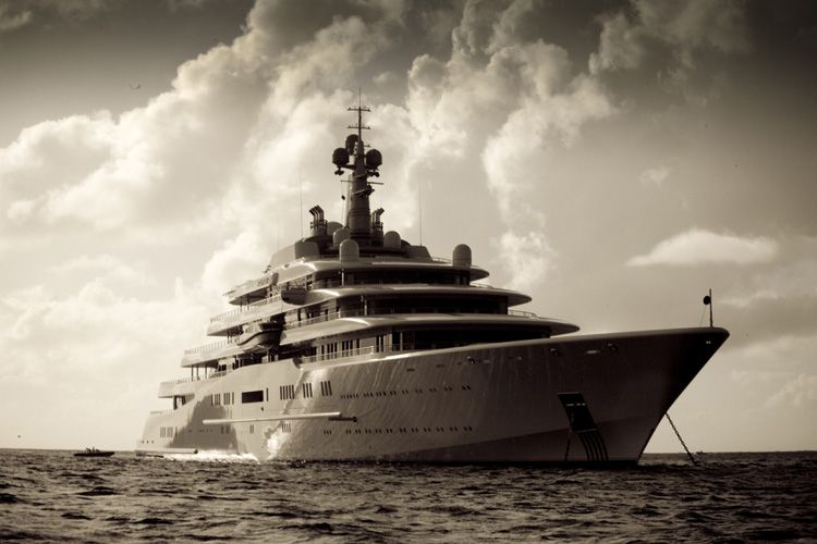 World's Largest Yacht