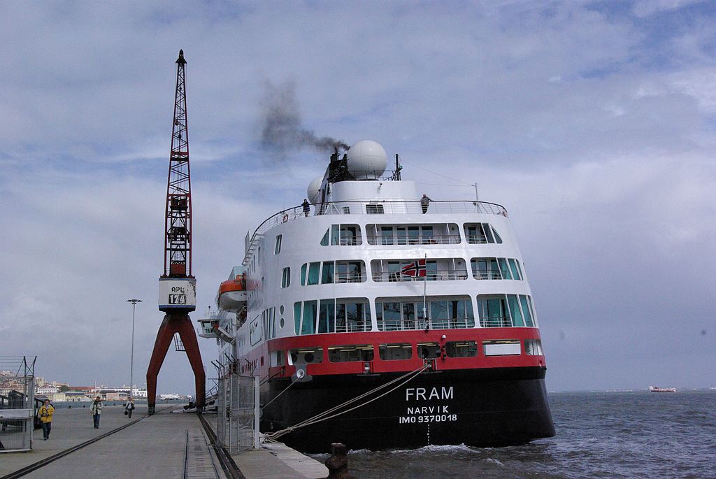 hurtigruten cruises