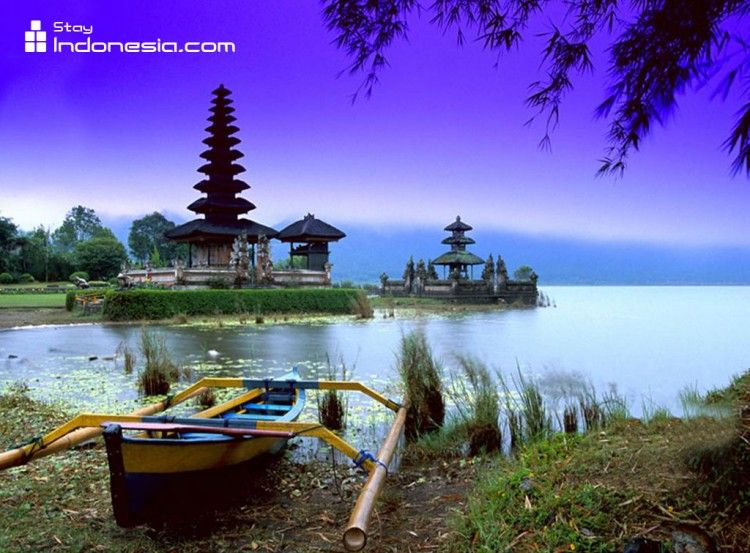 Traveler-Attraction-Indonesia