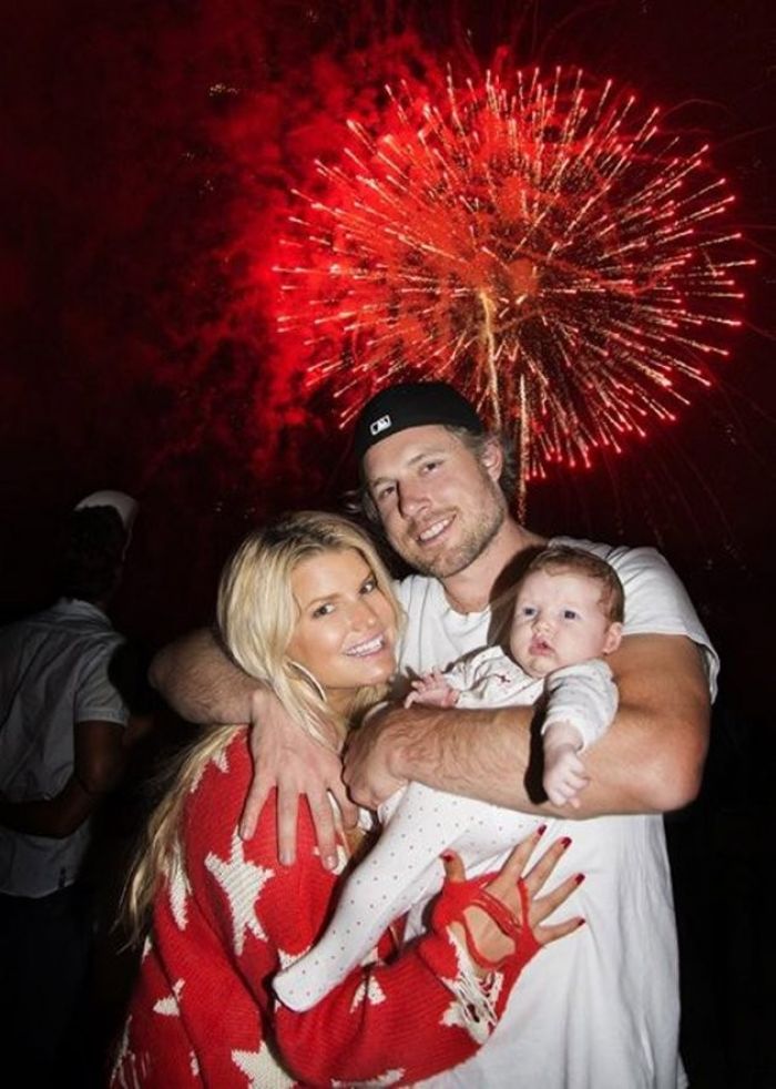 Jessica Simpson and family