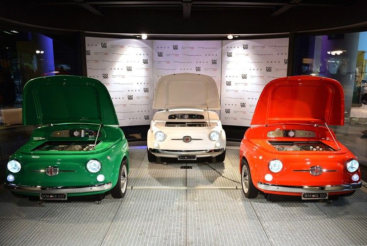 Smeg 500 Bar Fridge Recalls the Spirit of the Fiat Cinquecento