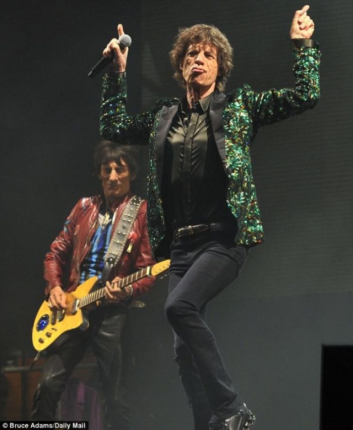 Mick Jagger Breaks The Rules