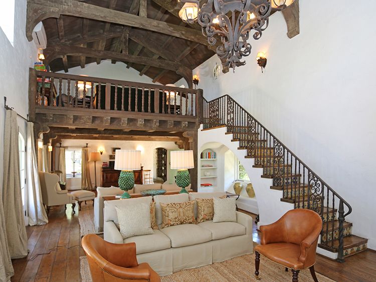Reese Witherspoon's california Ranch
