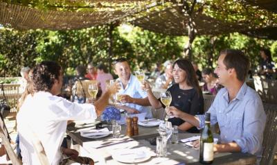 Black Barn Retreats of HawkeÂ’s Bay: New ZealandÂ’s Ultimate Vines, Wines and Dine Vacation