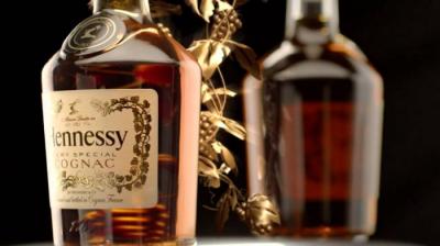 See How Hennessy Produces the WorldÂ’s Finest Cognac, One Bottle at a Time