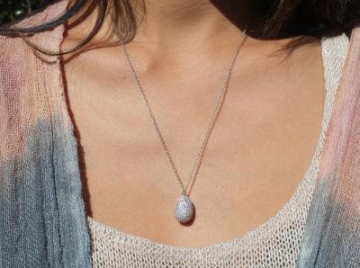 Elisabeth Bell's Birds Egg Necklace Represents Freedom and Beauty in 318 Diamonds