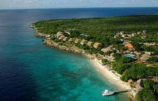 Lodge Kura Hulanda and Club