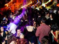 Wonder Bar