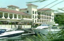 Delamar Greenwich Harbor
