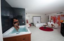 In Fashion Hotel Boutique