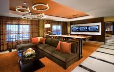 HOTEL 32