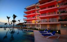 Ixchel Beach Resort