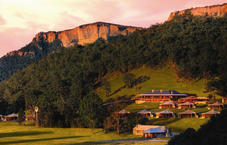 Emirates Wolgan Valley Resort & Spa