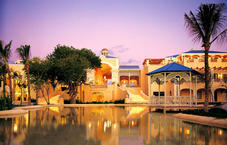 Royal Hideaway Playacar