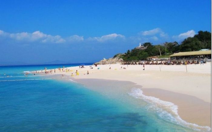 6 Stunning Hainan Island Beaches