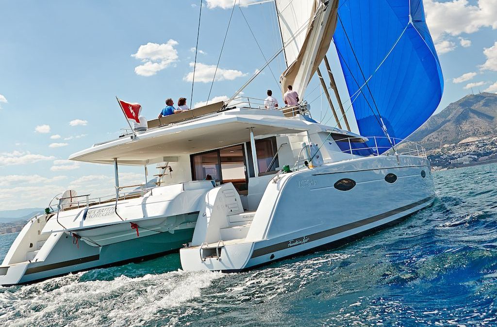 lir_catamaran1958445b