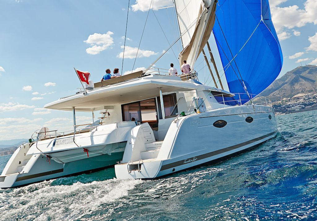 lir_catamaran1958445b