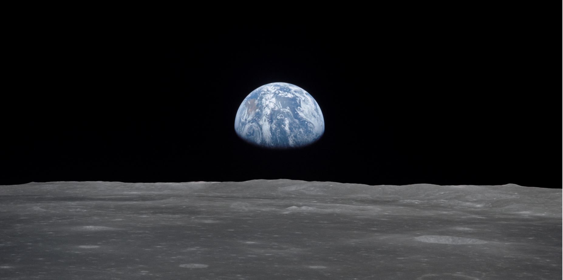 overthemoon