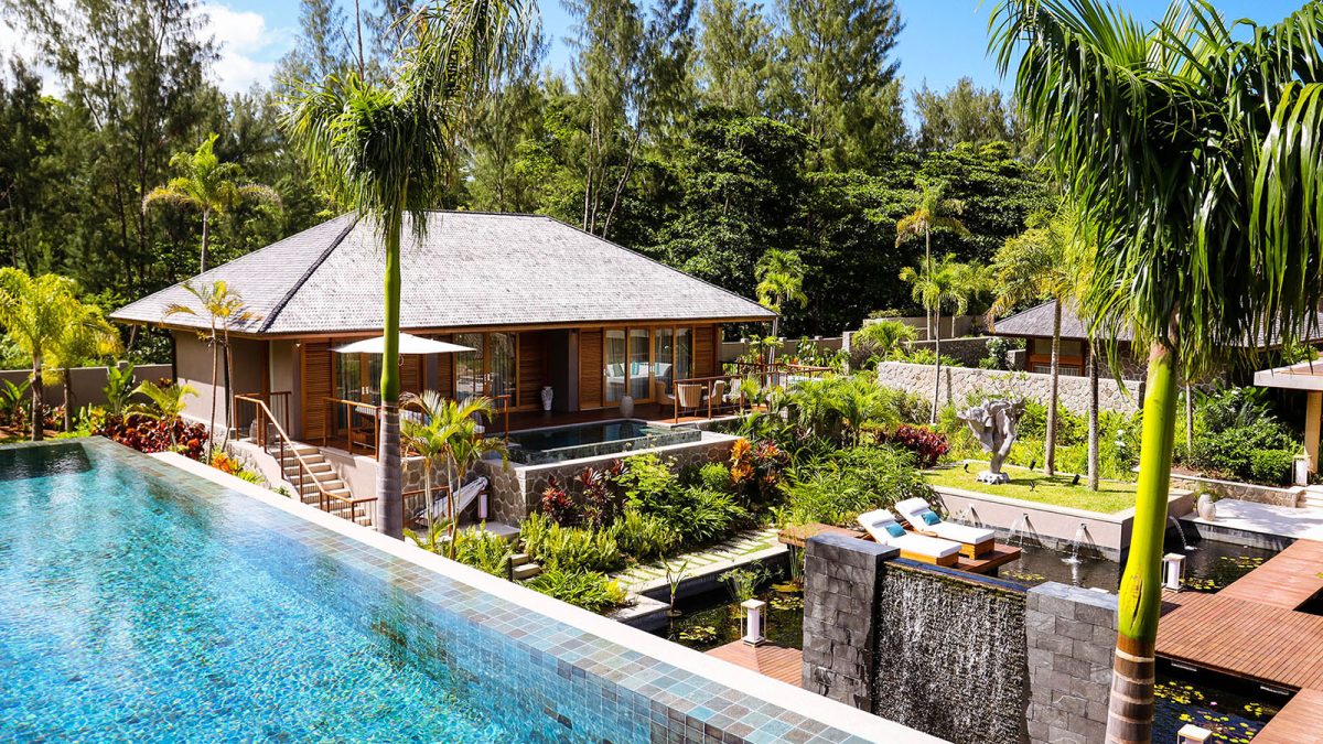 6_11_Spa-Infinity-Pool