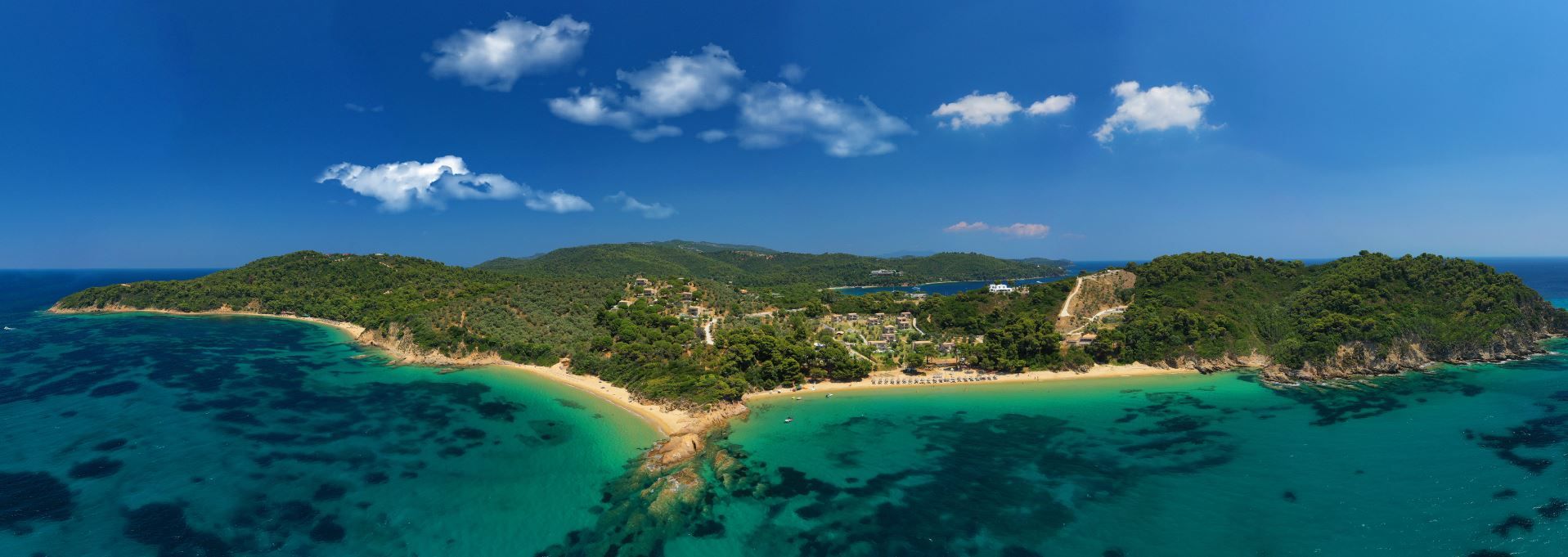 secludedbeachresort3433