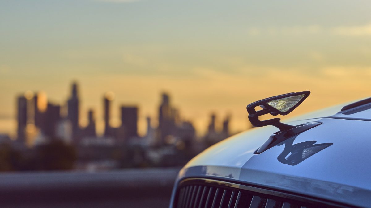 flying_spur_hybrid_14