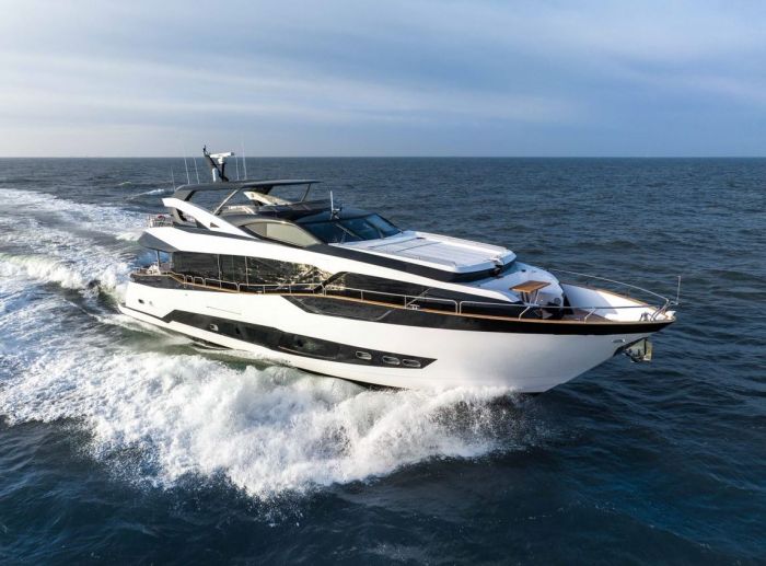 LLA_yachtimg222