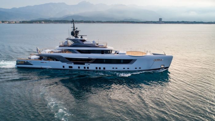IYC_azulyacht22234333