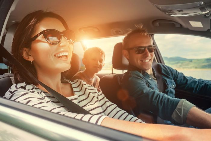 familycar_shutterstock_1091522177