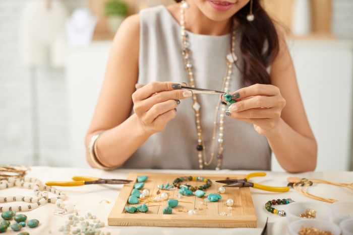 jewelry_569039776