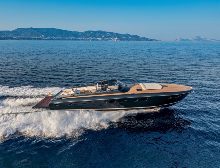Ferretti-Group-at-the-Miami-International-Boat_Image