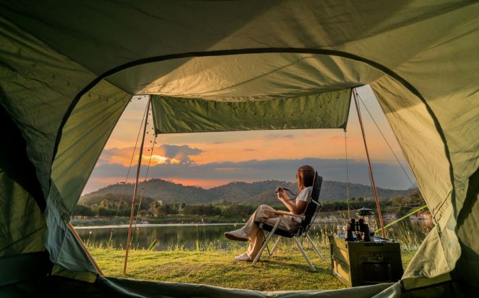 camping_tents_shutterstock_2122867583-1