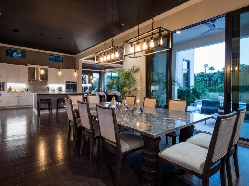 auradining_776888uyt6