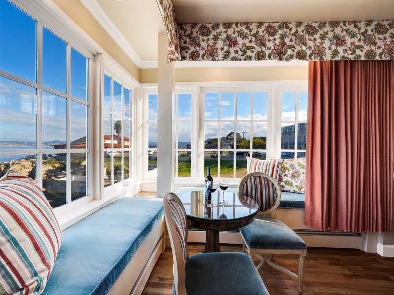 spDeluxeCornerOceanViewKingViewH333