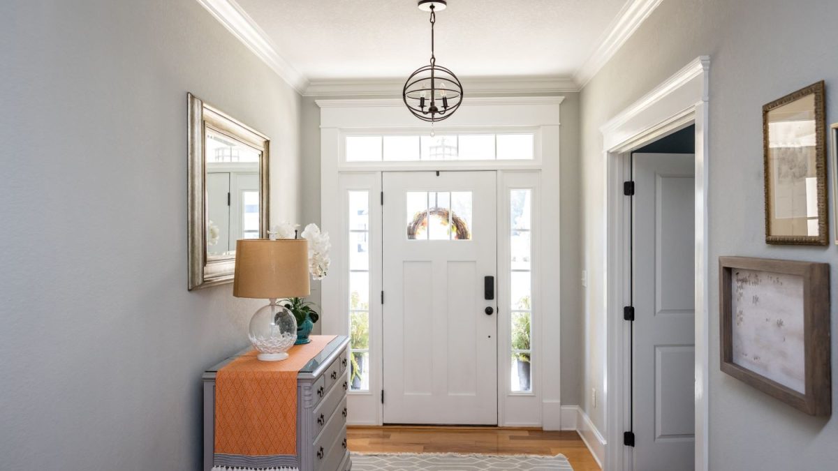 house_ent_shutterstock_2231146521