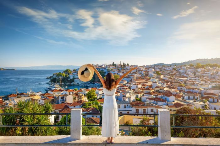 greece1_shutterstock_2506332827