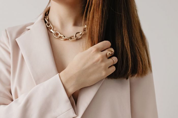fashion_access_shutterstock_1922040527-1