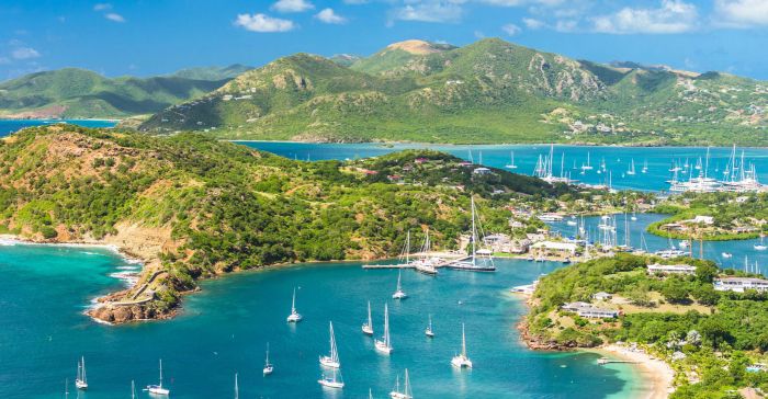 WWC_34334344_888377772