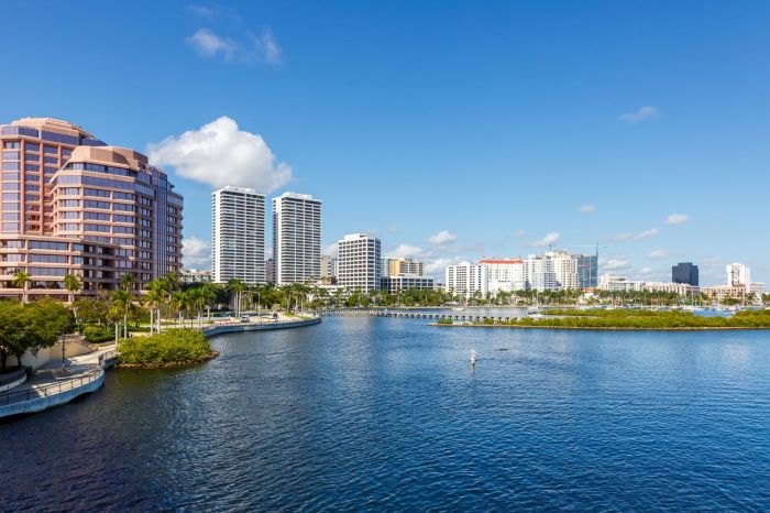 palmbeach_shutterstock_2248105759-1