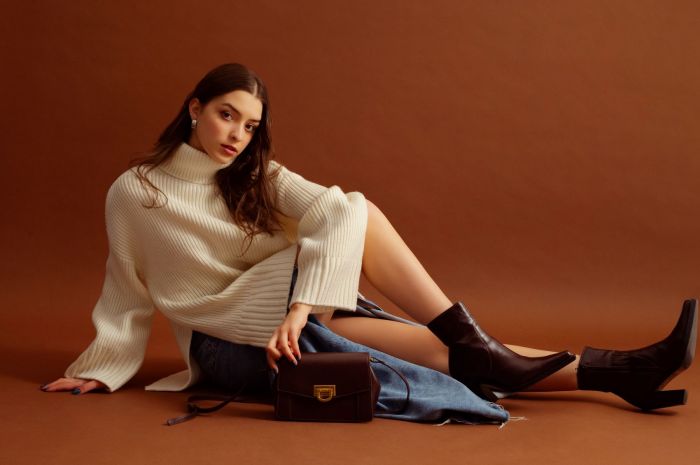 fashion_shutterstock_2427019543