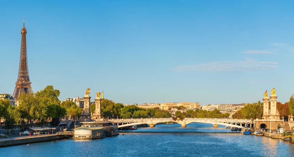 europe_shutterstock_2204403277
