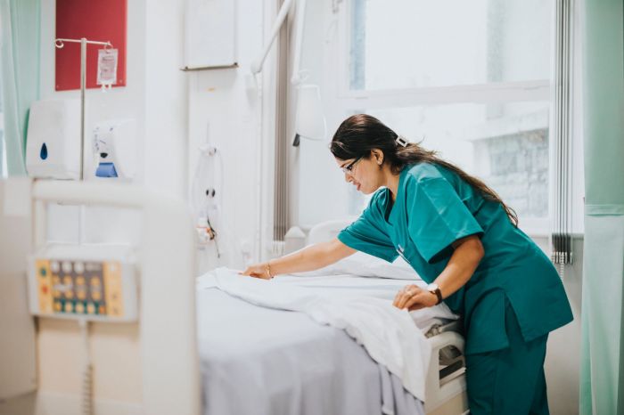 hospital_shutterstock_1222319512-1