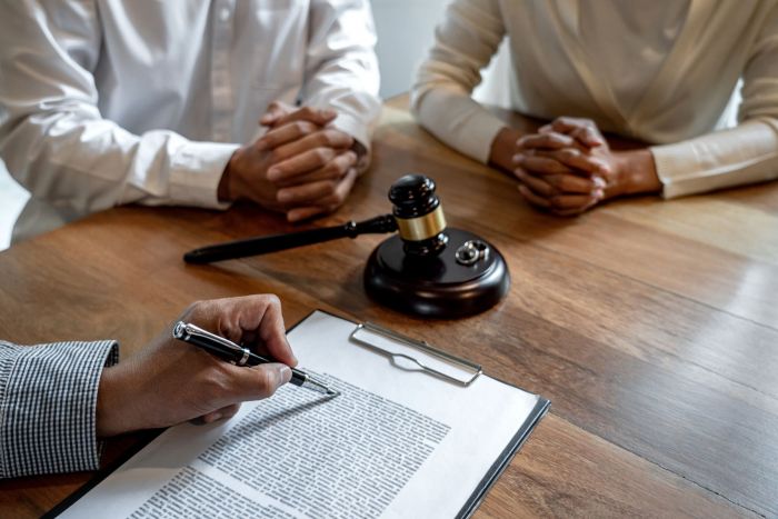divorce_shutterstock_2140092333-1