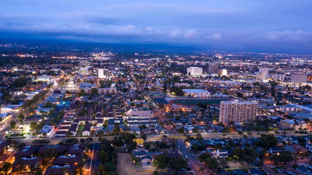 santa_ana_shutterstock_1735845896-1