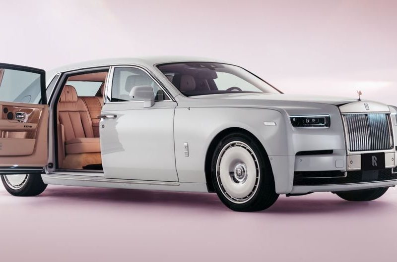 Rolls-Royce_Phantom_Cherry_Blossom_main2112121