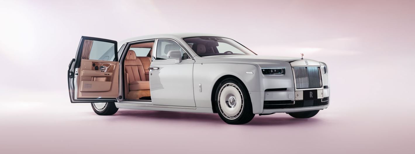 Rolls-Royce_Phantom_Cherry_Blossom_main2112121