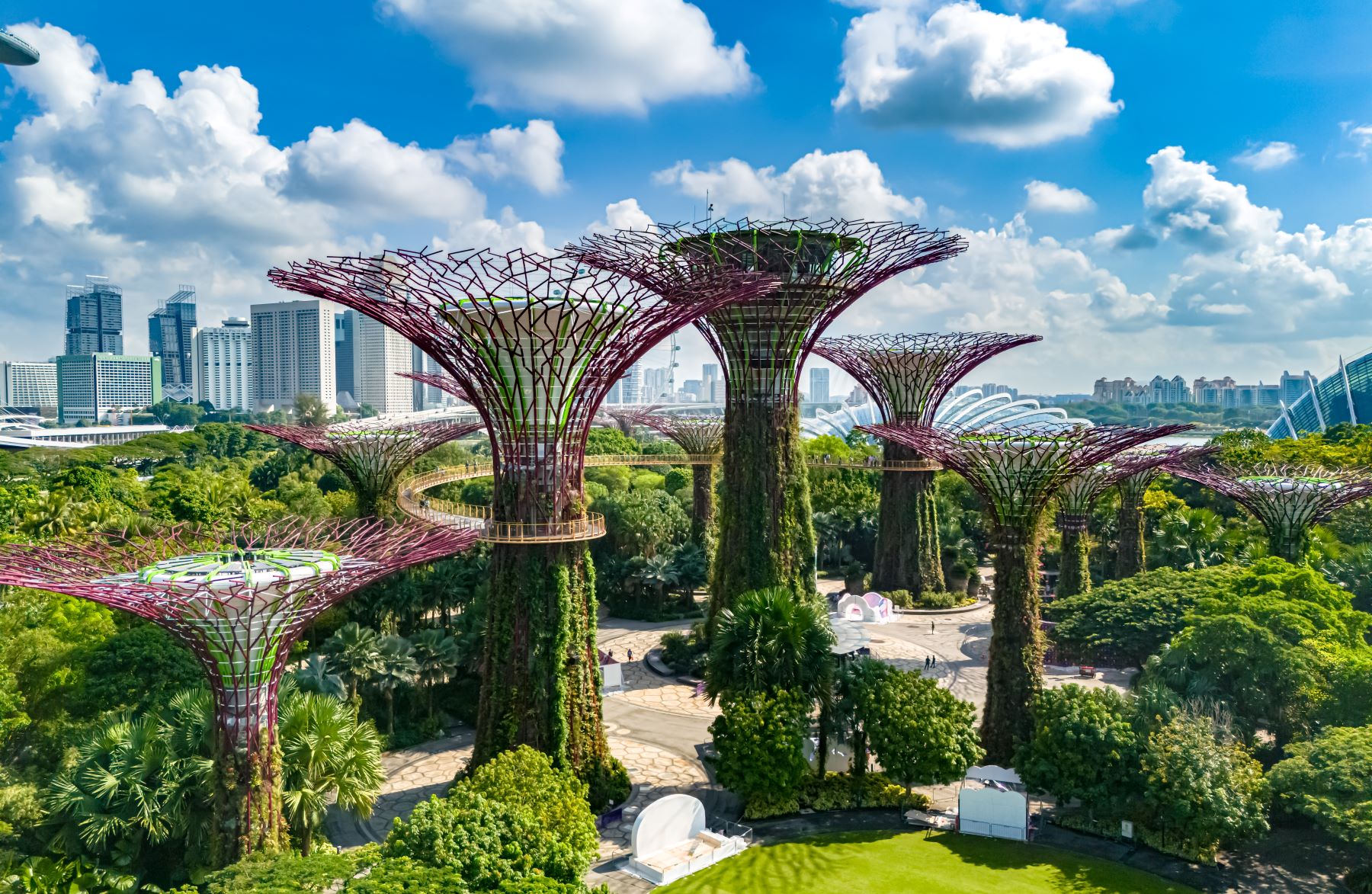gardens_by_bay_shutterstock_2504547231-1